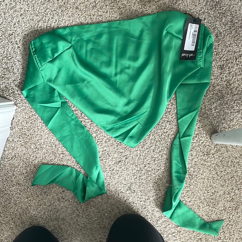 Nasty gal tie shirt open back